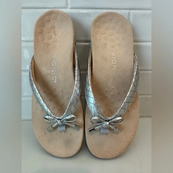 Vionic Women's Bella II Silver Thong Sandals size 39 - Picture 6 of 8